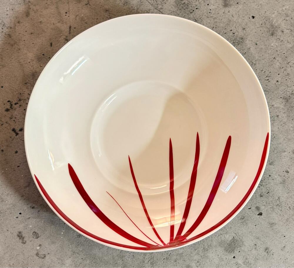 Mikasa Pure Red Coupe Soup Bowl 8 3/4" Porcelain Discontinued SL 134